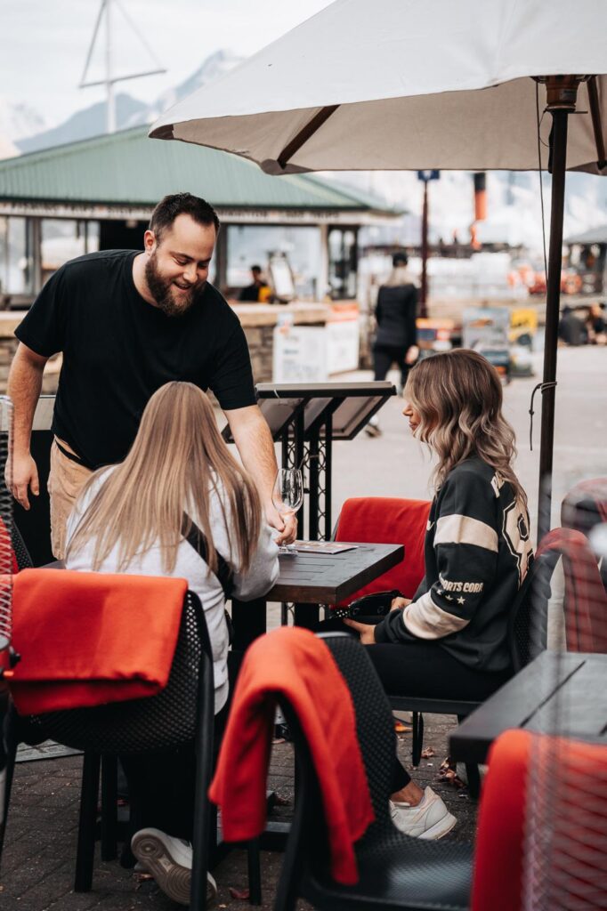 Quick and Attentive Service at Momentos by the Lake